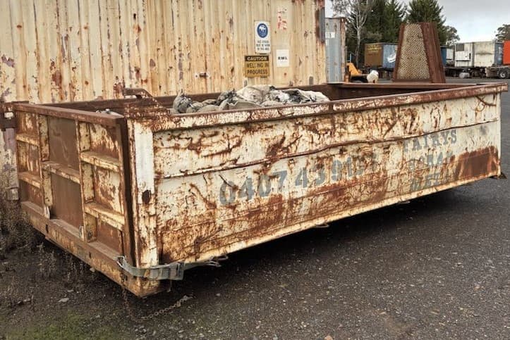 8m bin